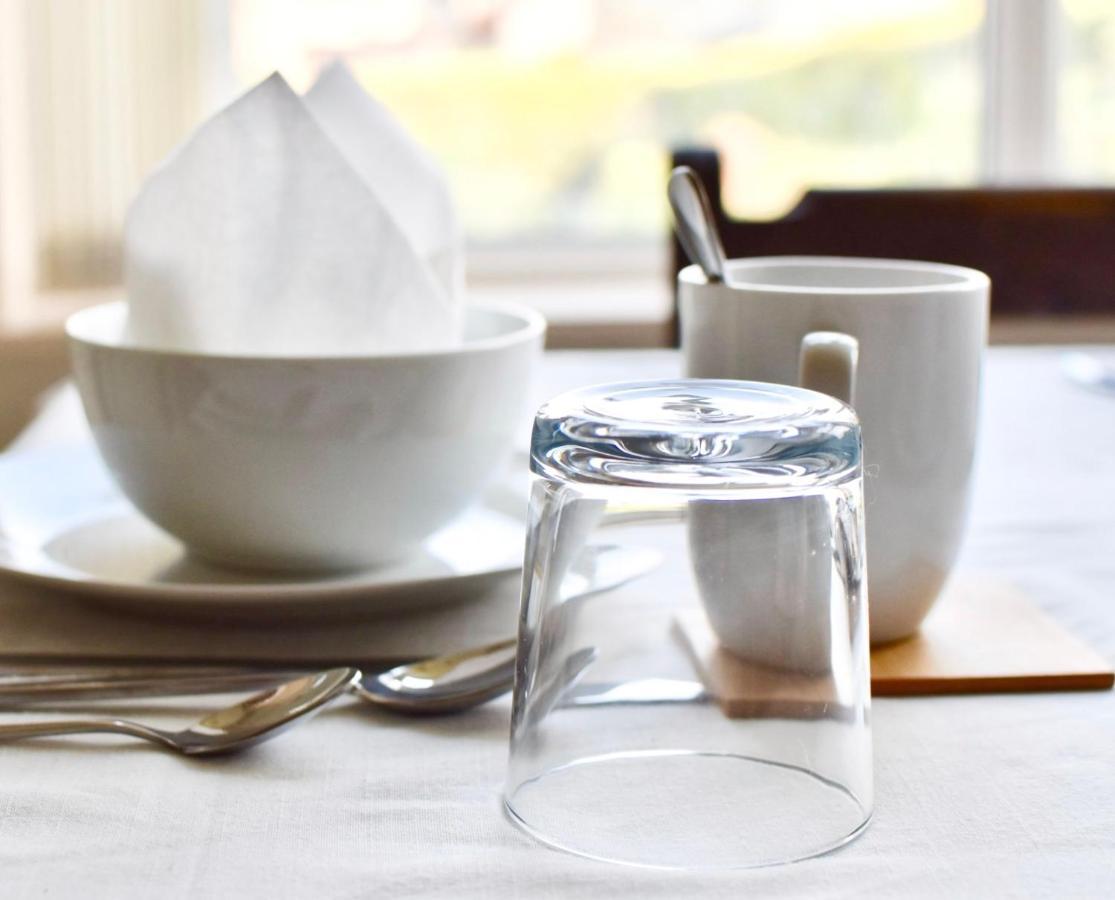 Witchingham B&B Holyhead Eksteriør billede