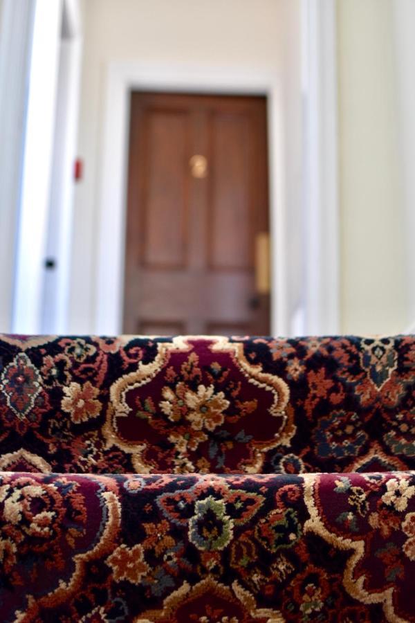 Witchingham B&B Holyhead Eksteriør billede